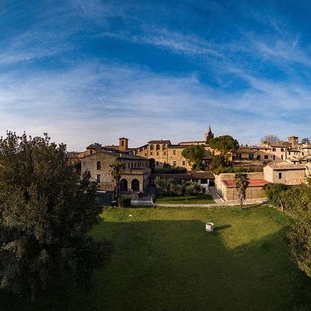לינה וארוחת בוקר Il Monastero Di בוואניה מראה חיצוני תמונה